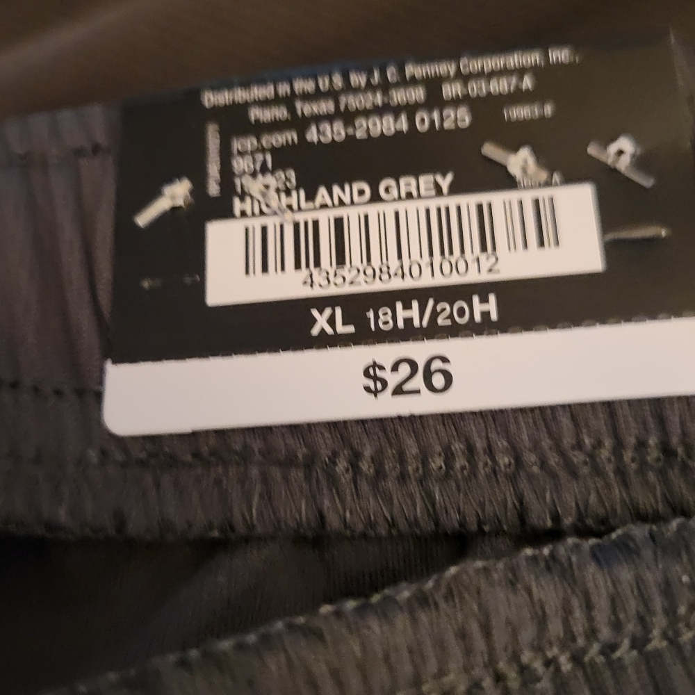 2 Pairs of Husky Boys Activewear Pants - Picture 3 of 4